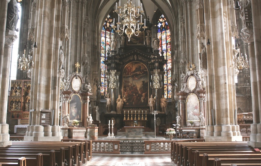 Innenansicht des Stephansdoms (2009)