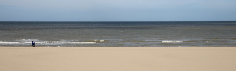 Die wichtgen Farben des Ausblicks: Himmel, Meer, Strand
