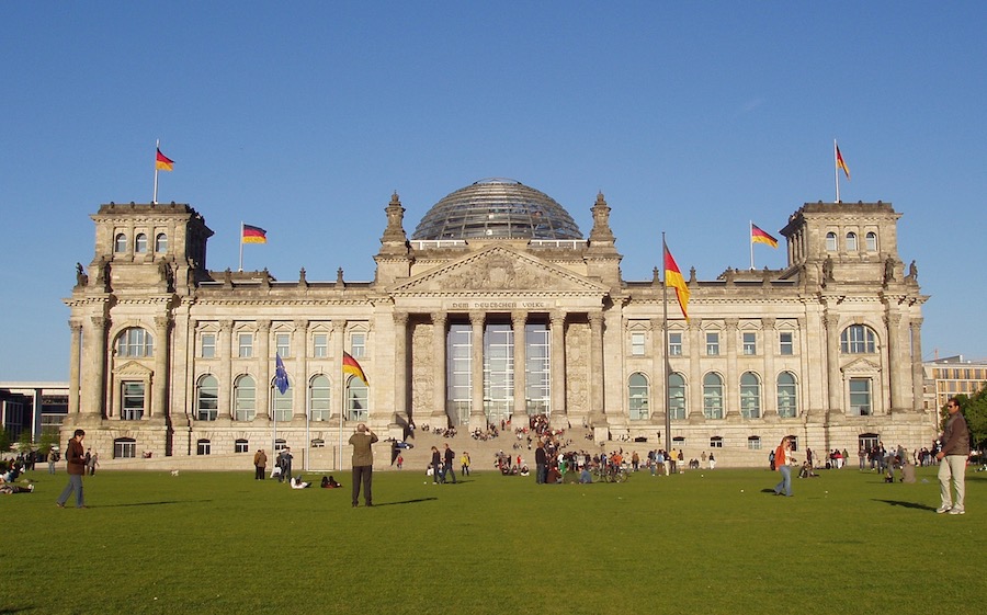 Das Reichstagsgebäude von Westen