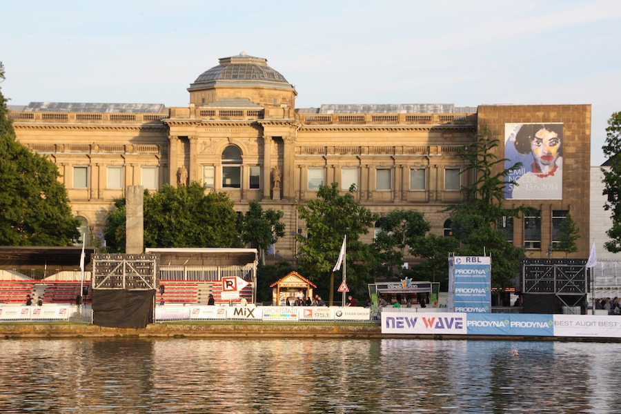 Das Städel Museum am Sachsenhausener Mainufer