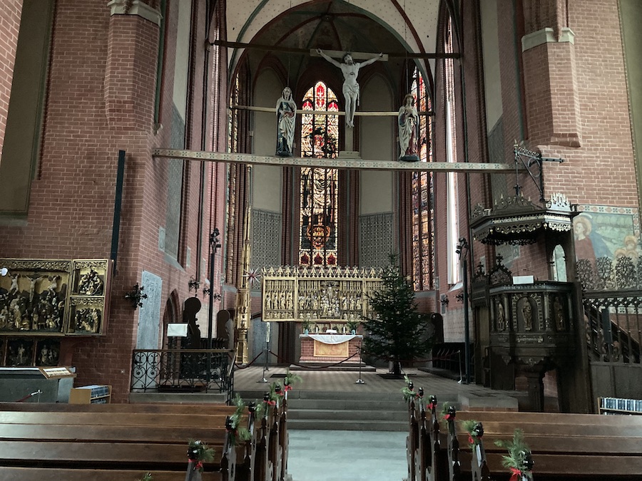 Die Klosterkirche vom Heiigen Kreuz - Zugang vom Stadtmuseum aus.