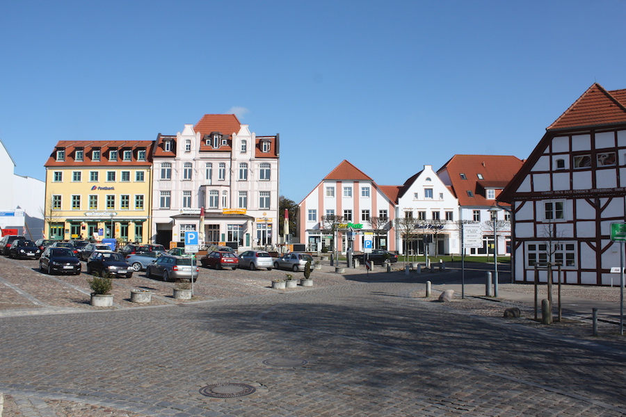 Der Bergener Markt im Sommer 2011