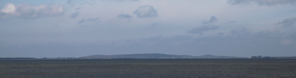 Hiddenseeblick von Ummanz aus