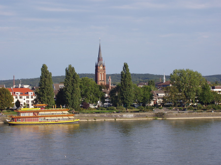 Bonn-Beuel von der Oper aus gesehen
