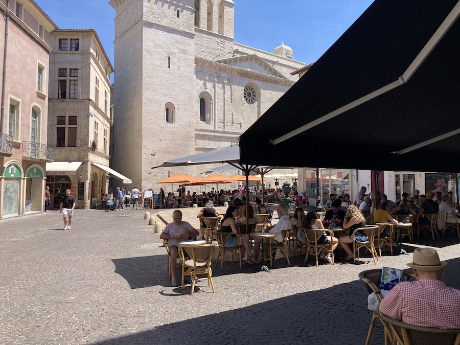 Die Kathedrale von Nîmes steht in ihrer jetzigen Form seit 1669.