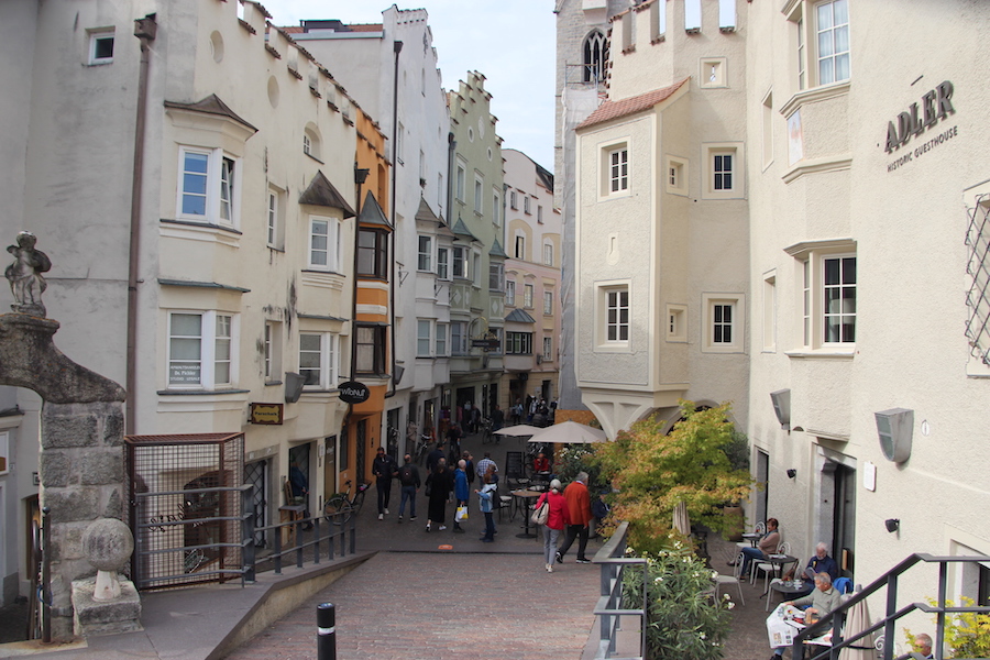 Die Adlerbrücke von der Eisack aus (Flumen Isarco)