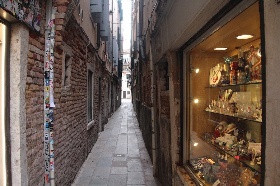 enge Gasse in San Polo